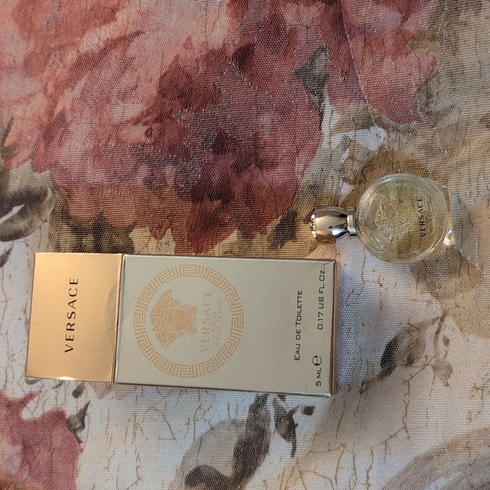 Versace Eros Pour Femme ✨NIB✨